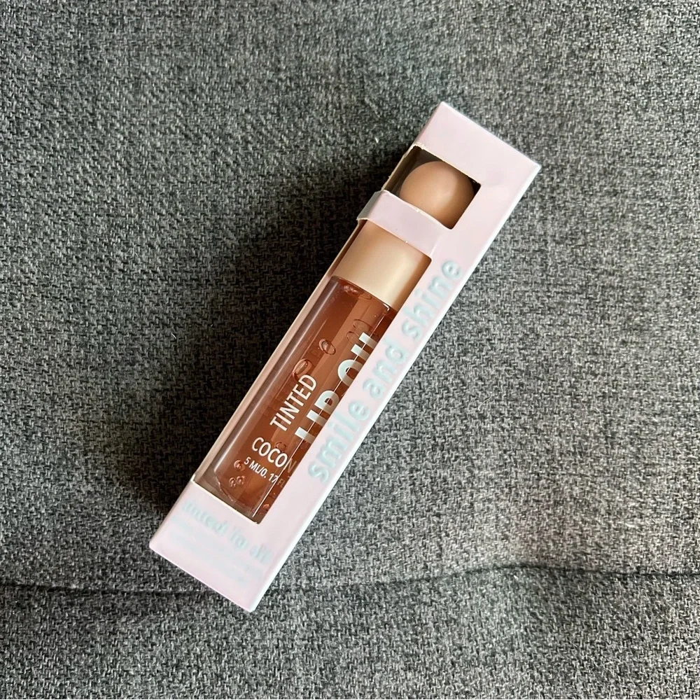 SMILE & SHINE Coconut Tinted Lip Oil, Sheer Tan, 0.17 fl oz